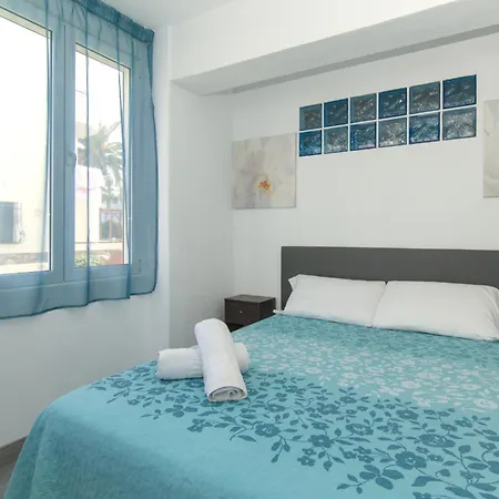 Con Gran Terraza. Wifi Gratis Apartment Denia